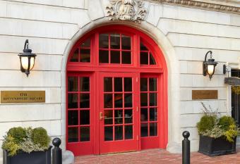 The Franklin on Rittenhouse, A Boutique Hotel allows 18 year olds to book a room