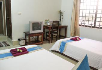 Tropical Breeze allows 18 year olds to book a room