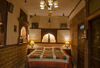 Raj Mandir Boutique Home Stay has Balcony rooms