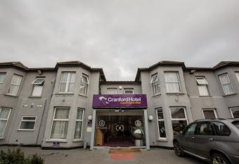 Cranford Hotel allows 18 year olds to book a room