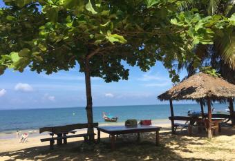 Season Bungalow has Balcony rooms