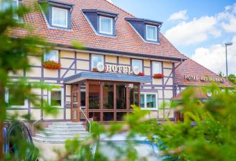 Hotel & Restaurant Ernst allows 18 year olds to book a room