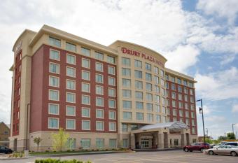 Drury Plaza Hotel Columbia East allows 18 year olds to book a room