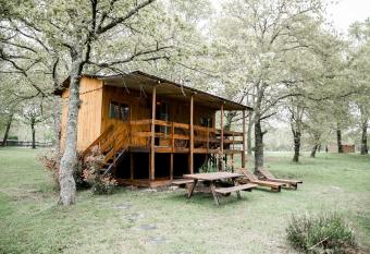 Le Ranch Amadeus allows 18 year olds to book a room