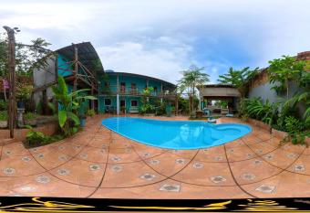 Arapiri Guest House has Balcony rooms