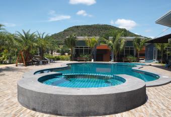 Mountain View resort has Balcony rooms