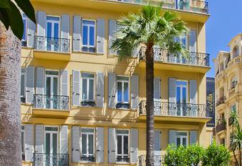 Hotel La Villa Nice Promenade has Balcony rooms
