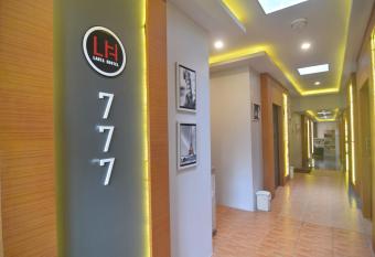 Lanta Hostel allows 18 year olds to book a room