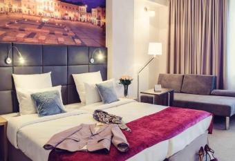 Vestil Hotel has Balcony rooms