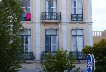 Sao Juliao has Balcony rooms
