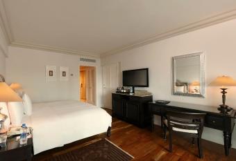 Hilton Mumbai International Airport Hotel has Smoking rooms