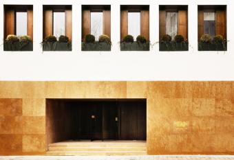 Square Nine Hotel Belgrade-The Leading Hotels of The World allows 18 year olds to book a room