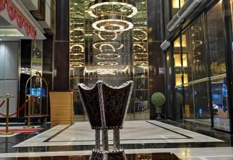 Batoul Ajyad Hotel allows 18 year olds to book a room