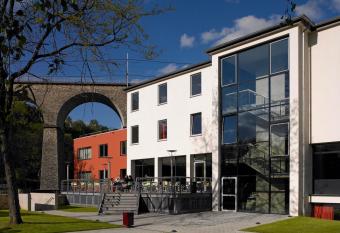 Youth Hostel Luxembourg City allows 18 year olds to book a room