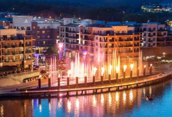 Hilton Promenade at Branson Landing has Balcony rooms