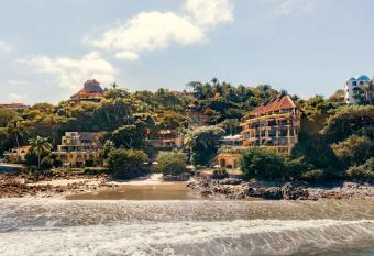 Villa Amor allows 18 year olds to book a room