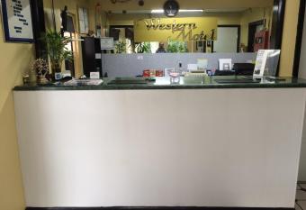 Knights Inn Augusta Fort Gordon has Smoking rooms