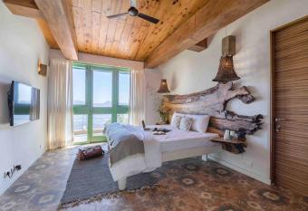 Seclude Kasauli, Himachal Pradesh has Balcony rooms