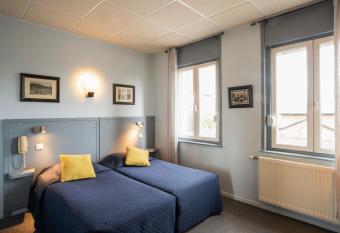 Hotel La Chope allows 18 year olds to book a room