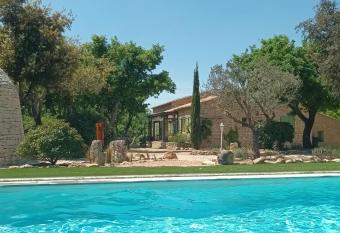 Mas Val-Ch  naie Gordes allows 18 year olds to book a room