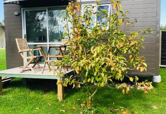 40 Winks allows 18 year olds to book a room