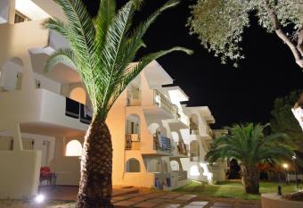 Esperides Hotel has Balcony rooms