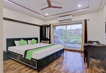 Treebo Trend Paradise Inn Panchgani allows 18 year olds to book a room