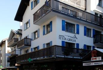 Hotel Garni Testa Grigia has Balcony rooms
