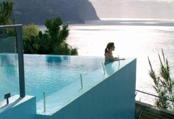 Estalagem Da Ponta Do Sol allows 18 year olds to book a room