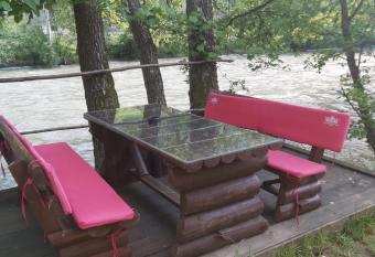 Golden Dream has Smoking/Balcony rooms