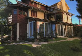 Suites Refugio Do Vale allows 18 year olds to book a room