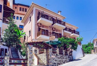 Golden Sun has Balcony rooms