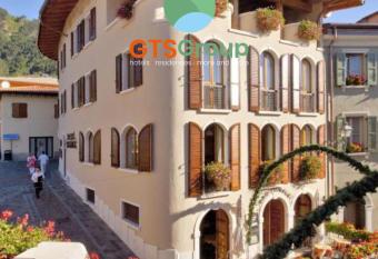 Garn   Hotel Tignale, GTSGroup has Balcony rooms