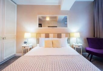 Brater Luxury has Balcony rooms