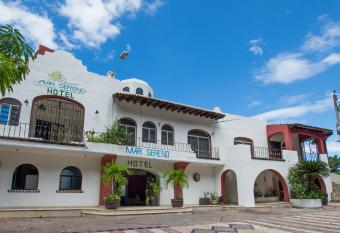 Mar Sereno Hotel & Suites allows 18 year olds to book a room