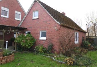 Das Ferienh  usle allows 18 year olds to book a room