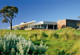 Peppers Moonah Links Resort has Balcony rooms