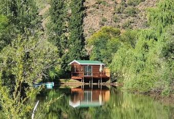 Old Mill Lodge, Seasonal Working Ostrich Farm & Restaurant, Oudtshoorn has Balcony rooms