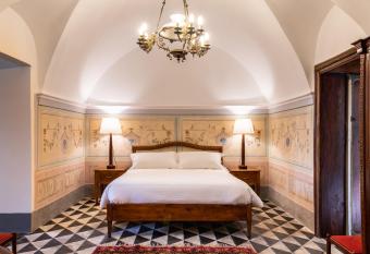 Baroni Giampiccolo Suite has Balcony rooms