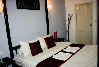 Samathi Lake Resort has Balcony rooms