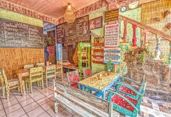 Lovina Central Hostel allows 18 year olds to book a room