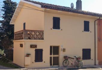 Casa Cairo Rooms&Services has Balcony rooms