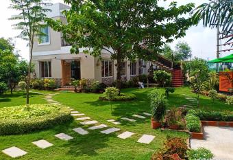 Upasana Eco Resort has Balcony rooms