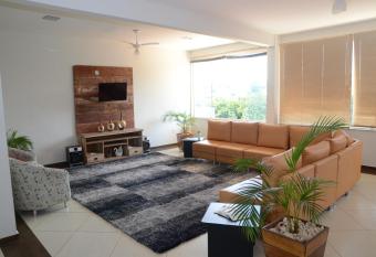 Hotel Cana   Express allows 18 year olds to book a room