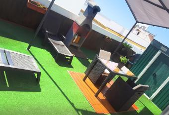 El Desv  n Escondido has Balcony rooms