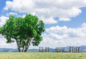 Villa Di Capovento allows 18 year olds to book a room
