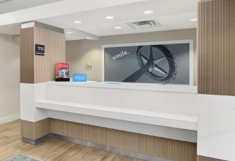 Hampton Inn Atlanta-Georgia Tech-Downtown allows 18 year olds to book a room