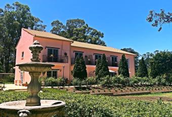 Villa Provence has Balcony rooms