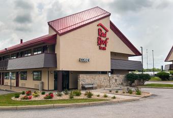 Red Roof Inn Springfield, IL has Smoking rooms