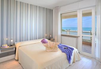 Residence Riccione Beach Apartments allows 18 year olds to book a room